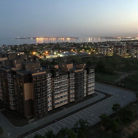 Zhemchuzhnie Apartments On Marselskaya Odessa Luaran gambar
